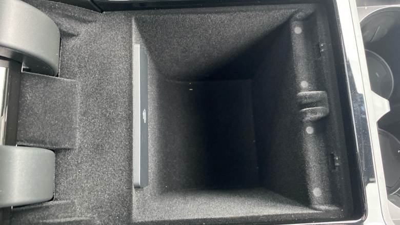 Land Rover Range Rover Velar 2.0 D200 MHEV Dynamic SE 5dr Auto Diesel Estate